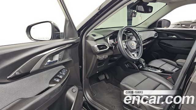 Chevrolet Trailblazer 1.3 Turbo 2WD Premier 2023 — фото 10