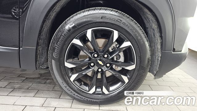 Chevrolet Trailblazer 1.3 Turbo 2WD Premier 2023 — фото 21