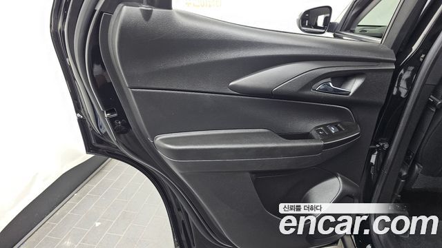 Chevrolet Trailblazer 1.3 Turbo 2WD Premier 2023 — фото 25
