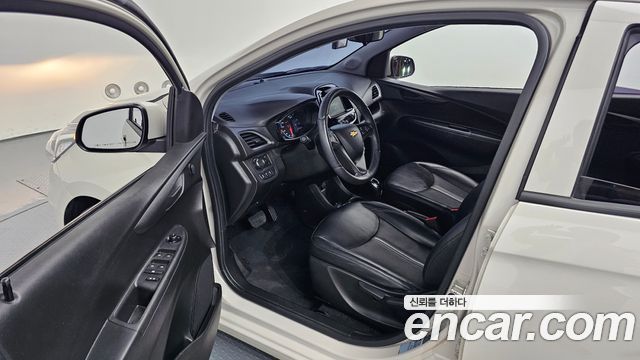 Chevrolet Spark LT 2019 — фото 10