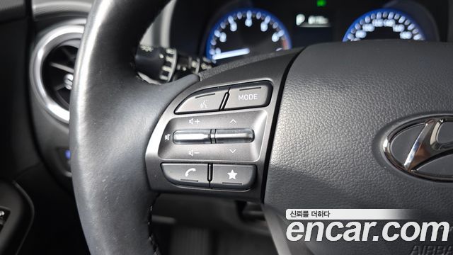 Hyundai Kona Gasoline 2.0 2WD Inspiration 2021 — фото 13