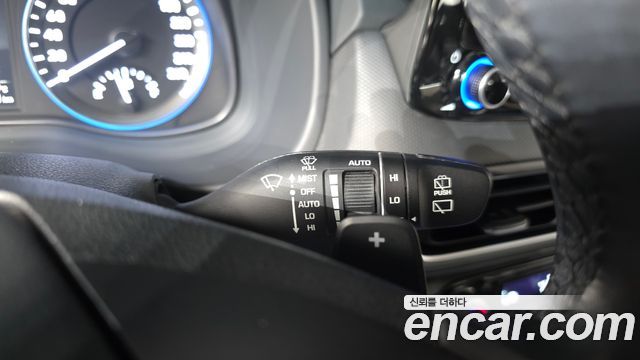 Hyundai Kona Gasoline 2.0 2WD Inspiration 2021 — фото 15