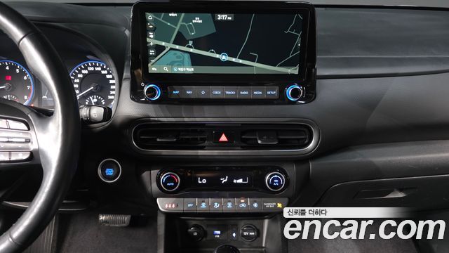Hyundai Kona Gasoline 2.0 2WD Inspiration 2021 — фото 17