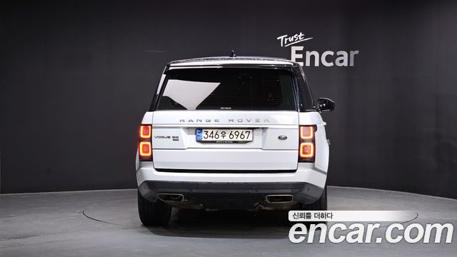 Land Rover Range Rover (IV) D350 Vogue SE Disel 2021 — фото 4