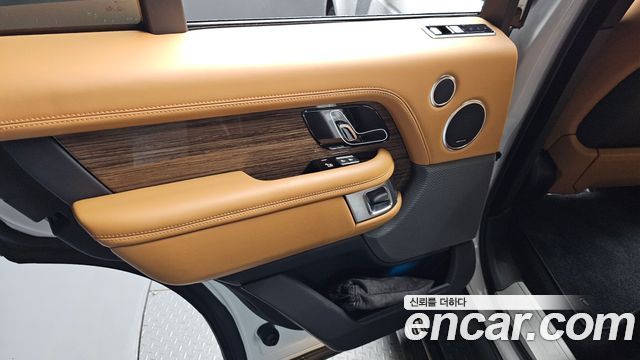 Land Rover Range Rover (IV) D350 Vogue SE Disel 2021 — фото 25