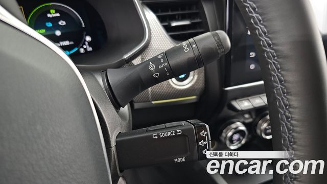 Renault Korea XM3 1.6 E-TECH Inspire e-shifter 2023 — фото 29