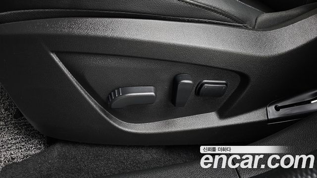 Renault Korea XM3 1.6 E-TECH Inspire e-shifter 2023 — фото 33