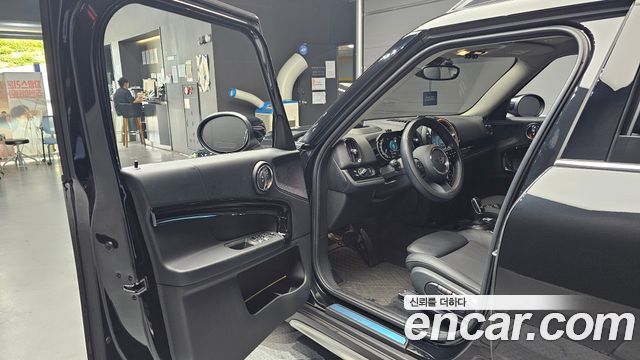 MINI Cooper Countryman Classic 2nd 2023 — фото 10