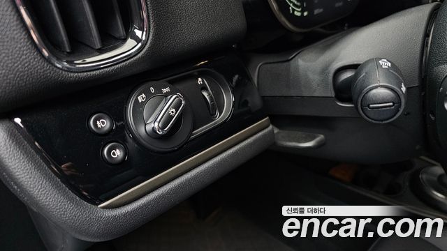 MINI Cooper Countryman Classic 2nd 2023 — фото 24