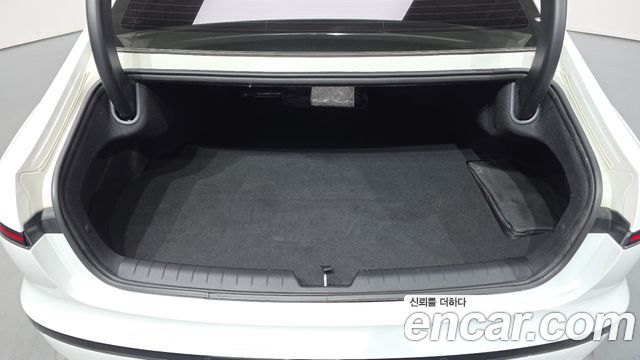Hyundai Grandeur (GN7) 3.5 LPG 2WD Premium 2023 — фото 16