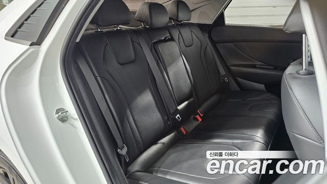 Hyundai Avante (CN7) 1.6 Inspiration 2022 — фото 12