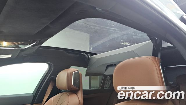 BMW 7 Series (G70) 740i sDrive M Sport 2023 — фото 20