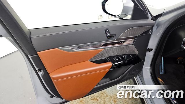 BMW 7 Series (G70) 740i sDrive M Sport 2023 — фото 30