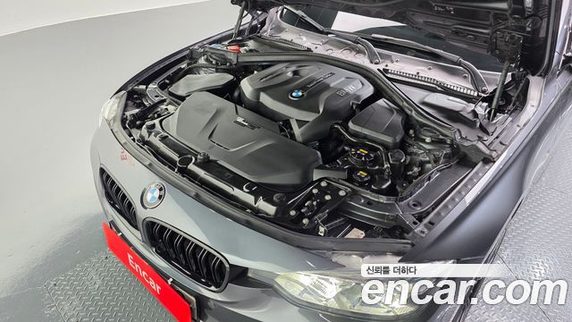 BMW 3 Series (F30) 330i M Sport Shadow 2018 — фото 6