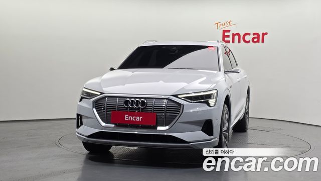 Audi e-tron 55 Quattro 2022 — фото 3