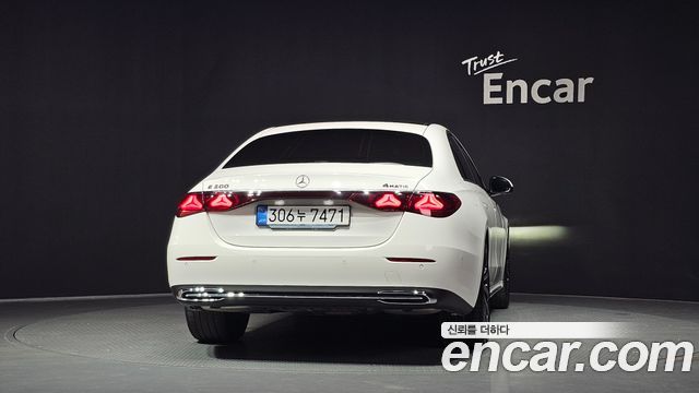 Mercedes-Benz E-Class (W214) E300 4MATIC Exclusive 2025 — фото 4