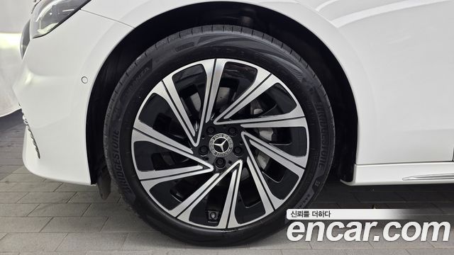 Mercedes-Benz E-Class (W214) E300 4MATIC Exclusive 2025 — фото 5