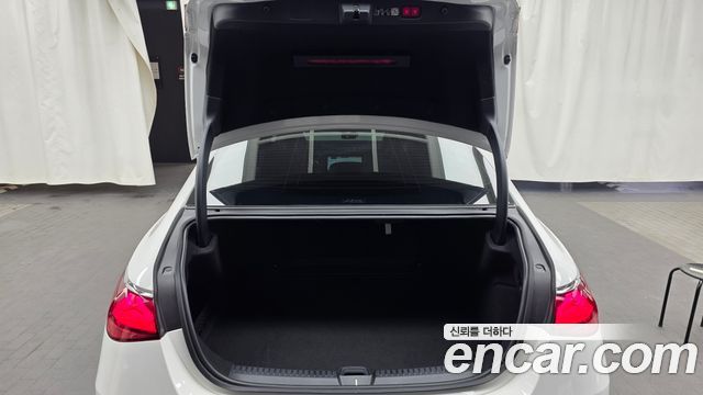 Mercedes-Benz E-Class (W214) E300 4MATIC Exclusive 2025 — фото 20