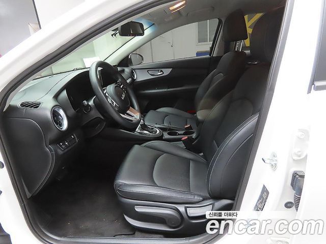 Kia K3 (II) 1.6 Trendy 2022 — фото 16