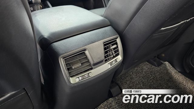 KG Mobility (SsangYong) Rexton Sports Khan Diesel 2.2 4WD Prestige 2021 — фото 18