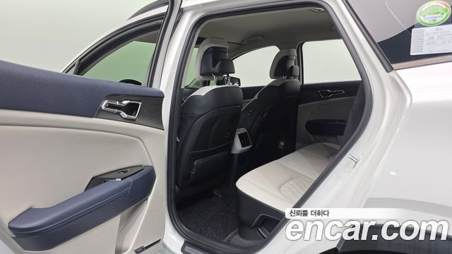 Kia Sportage Hybrid (V) Signature Gravity 2WD 2022 — фото 17