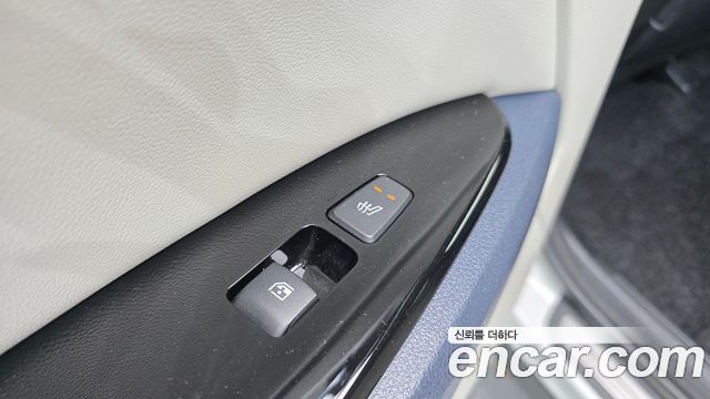 Kia Sportage Hybrid (V) Signature Gravity 2WD 2022 — фото 18