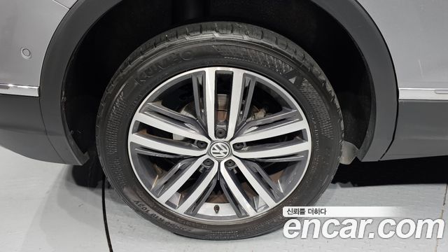 Volkswagen Tiguan Allspace 2.0 TDI Prestige 2020 — фото 5