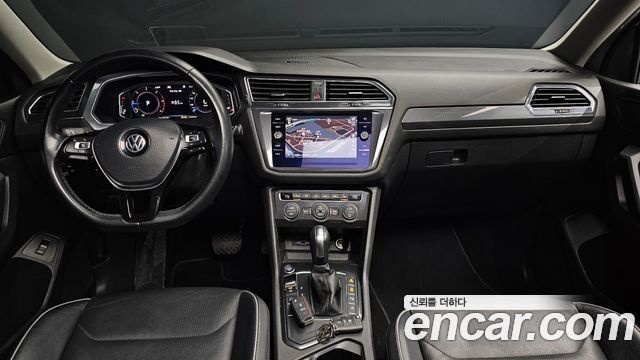 Volkswagen Tiguan Allspace 2.0 TDI Prestige 2020 — фото 7