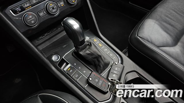 Volkswagen Tiguan Allspace 2.0 TDI Prestige 2020 — фото 9