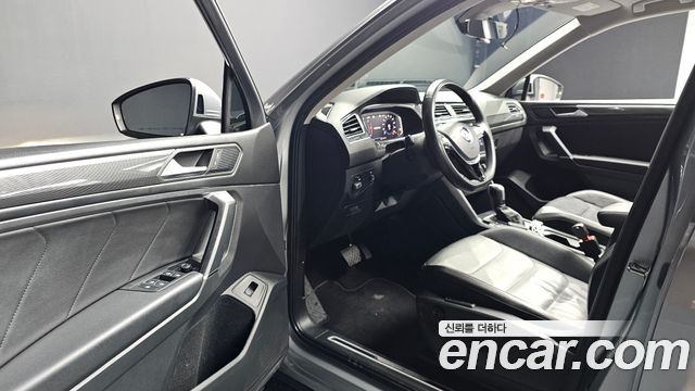 Volkswagen Tiguan Allspace 2.0 TDI Prestige 2020 — фото 10