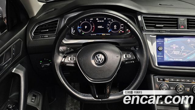 Volkswagen Tiguan Allspace 2.0 TDI Prestige 2020 — фото 13