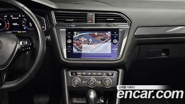 Volkswagen Tiguan Allspace 2.0 TDI Prestige 2020 — фото 15