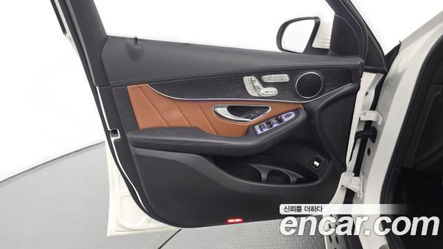 Mercedes-Benz GLC-Class (X253) GCL300 4MATIC Coupe 2023 — фото 30