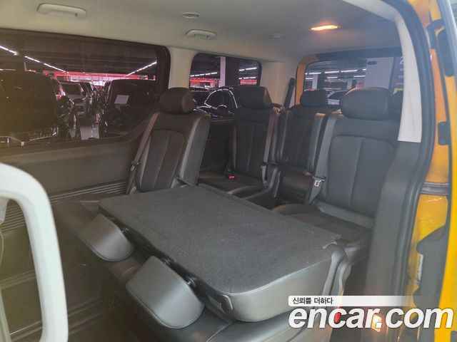 Hyundai Staria Tourer 11-Seater Modern 2022 — фото 7