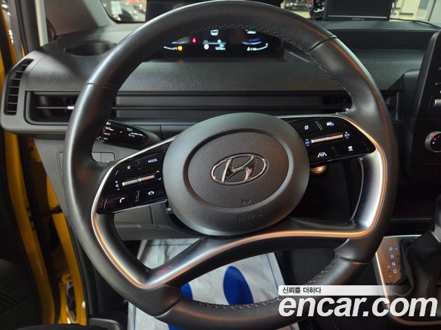Hyundai Staria Tourer 11-Seater Modern 2022 — фото 9