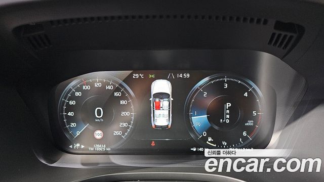 Volvo XC60 (II) D4 Inscription 2018 — фото 8