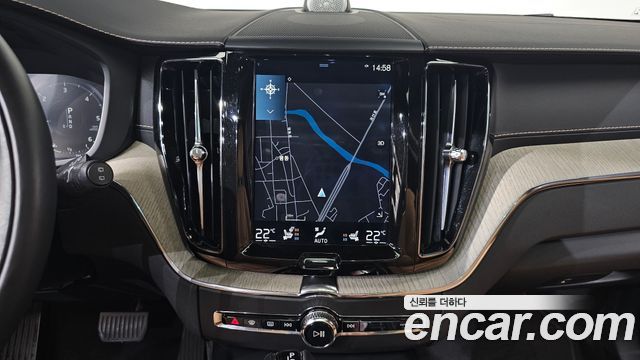 Volvo XC60 (II) D4 Inscription 2018 — фото 13