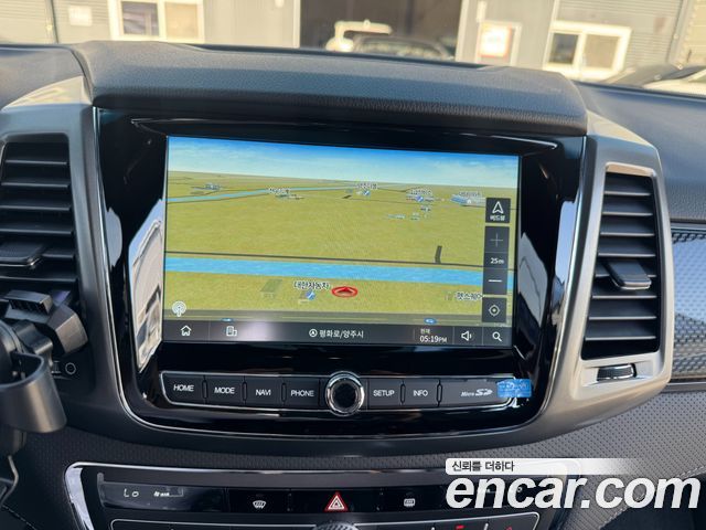KG Mobility (SsangYong) Rexton Sports Khan Diesel 2.2 4WD Prestige 2023 — фото 18