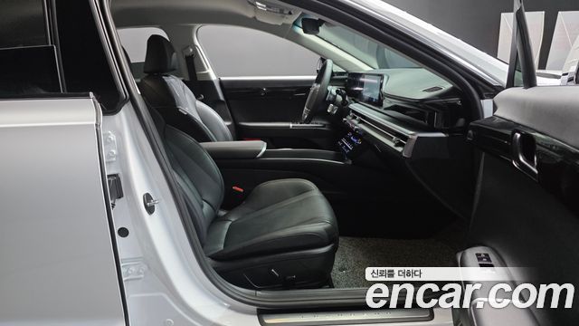 Hyundai Grandeur (GN7) 2,5 Gasoline 2WD Premium 2025 — фото 26