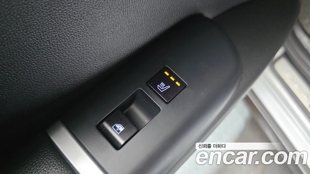 Hyundai Grandeur (GN7) 2,5 Gasoline 2WD Premium 2025 — фото 28