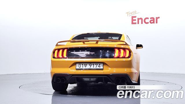Ford Mustang GT Coupe 2019 — фото 4