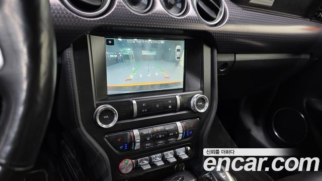 Ford Mustang GT Coupe 2019 — фото 16