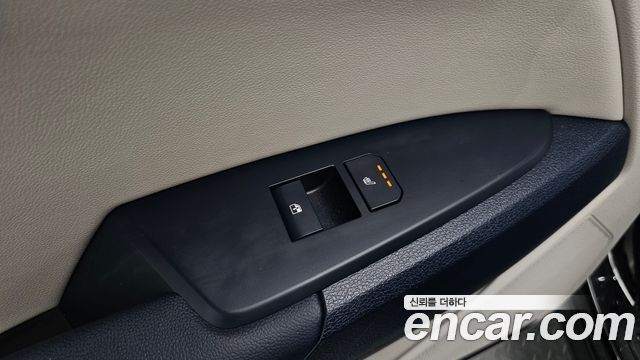 Kia Sportage (V) Gasoline 1.6 Turbo 2WD Signature 2025 — фото 18