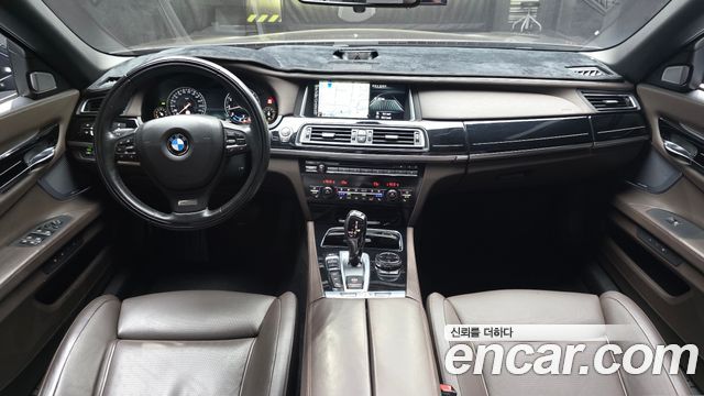 BMW 7 Series (F01) 750Li xDrive Individual 2015 — фото 7
