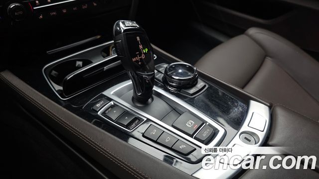 BMW 7 Series (F01) 750Li xDrive Individual 2015 — фото 9