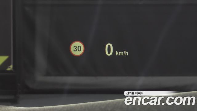 BMW 7 Series (F01) 750Li xDrive Individual 2015 — фото 18