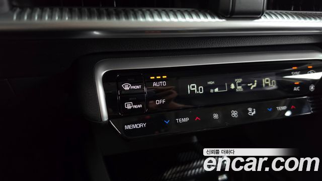 Kia K5 (III) 2.0 Prestige 2022 — фото 15