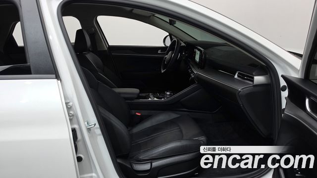 Kia K5 (III) 2.0 Prestige 2022 — фото 26