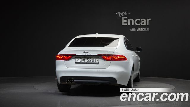 Jaguar XF (X260) 20d Prestige 2018 — фото 4