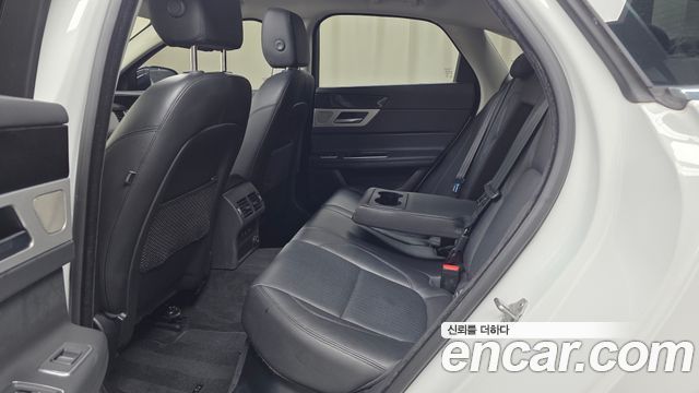 Jaguar XF (X260) 20d Prestige 2018 — фото 12